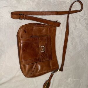 Elegant Born Leather Crossbody/Messenger Bag